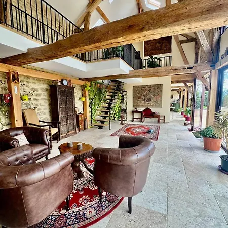 Domaine Du Chateau De Chazeuil Lodge Varennes-sur-Allier